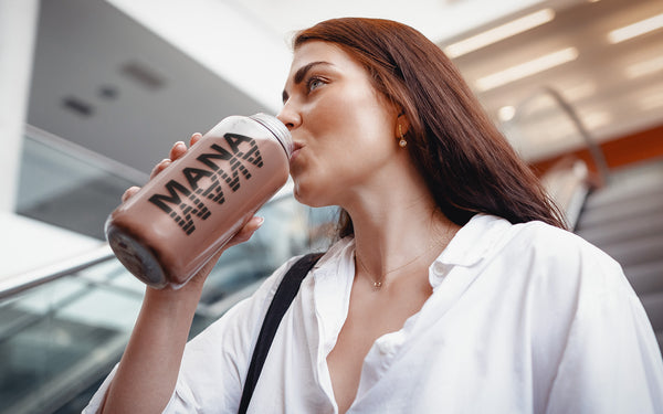 Du möchtest dein Immunsystem stärken? Wir bringen dir Tipps, damit du bei jedem Wetter fit bleibst! Mana wird dir dabei helfen!